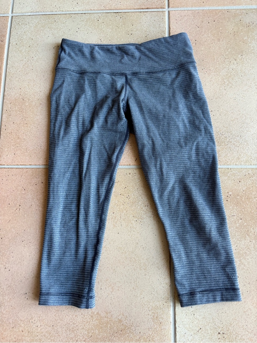 Lululemon crop leggings